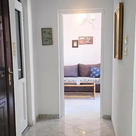 Nook Traditional 4 4 *
